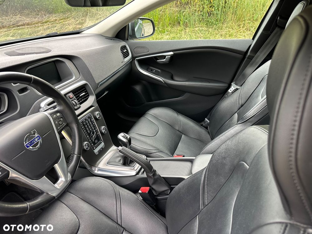 Volvo V40 D2 Momentum - 15