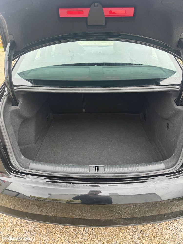 Audi A3 Limousine 1.6 TDI S tronic sport - 4