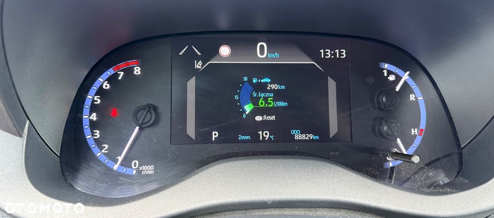 Toyota Yaris Cross - 16