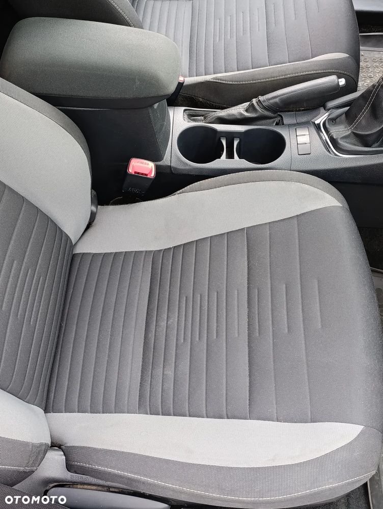 Toyota Auris 1.6 Comfort - 12