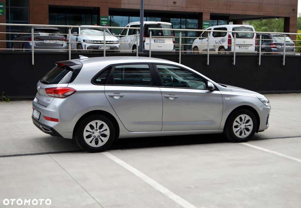 Hyundai i30 1.5 DPI Modern - 37