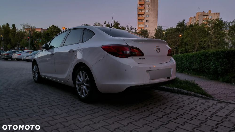 Opel Astra IV 1.6 Enjoy - 7
