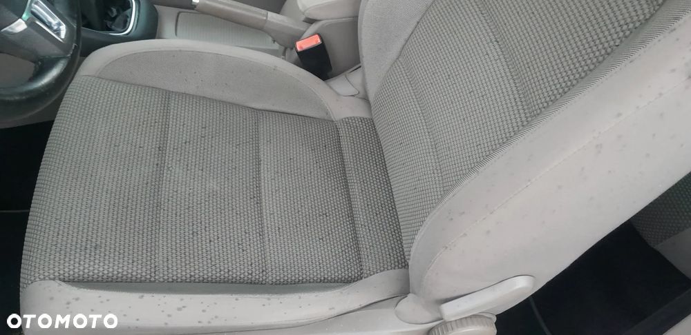 Volkswagen Golf - 21