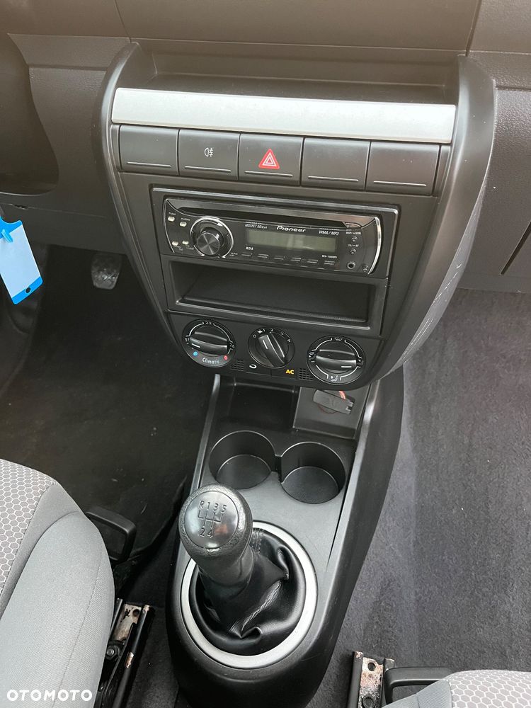 Volkswagen Fox 1.2 - 13