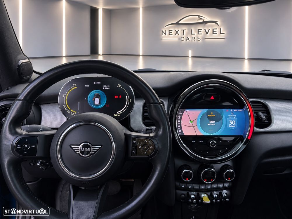 MINI 3 Portas Cooper SE Camden Edition - 21