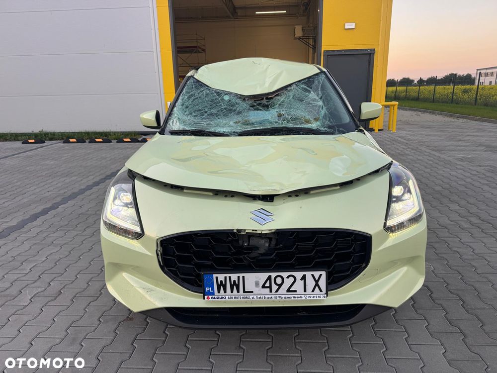 Suzuki Swift 1.2 Dualjet SHVS Premium Plus CVT - 3