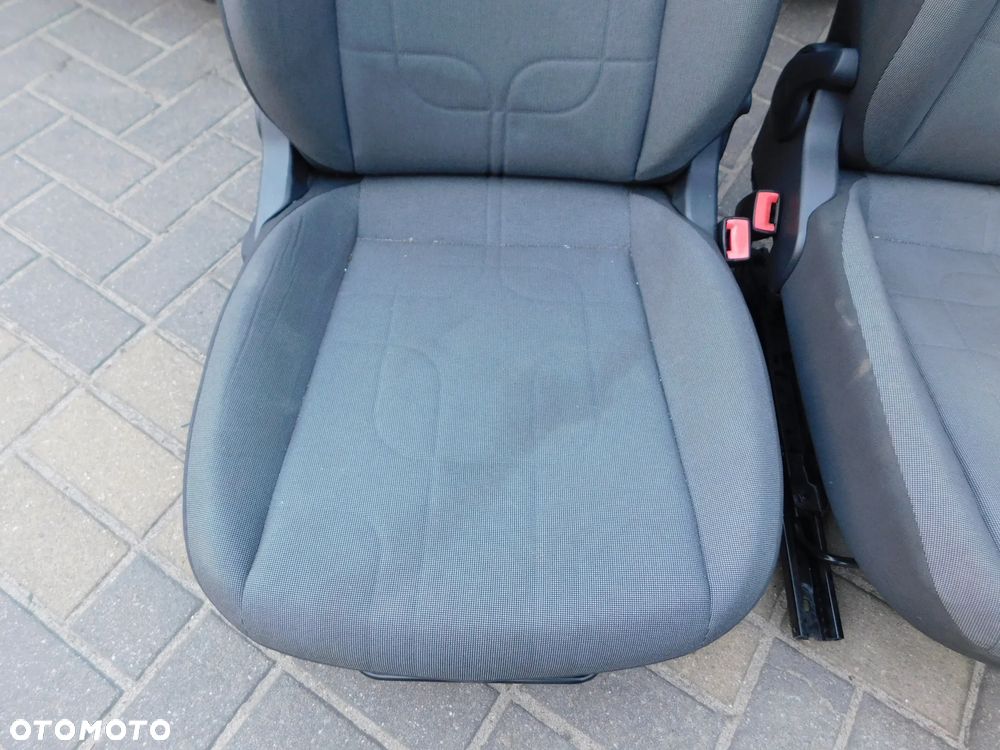 fotel prawy przód VW UP! SKODA CITIGO SEAT MII 5D - 2