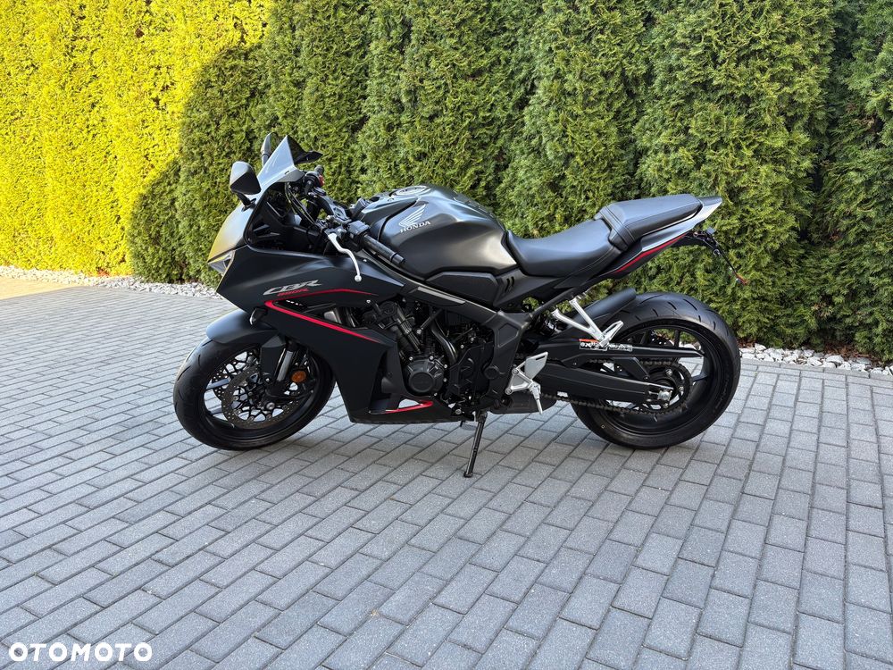 Honda CBR - 23