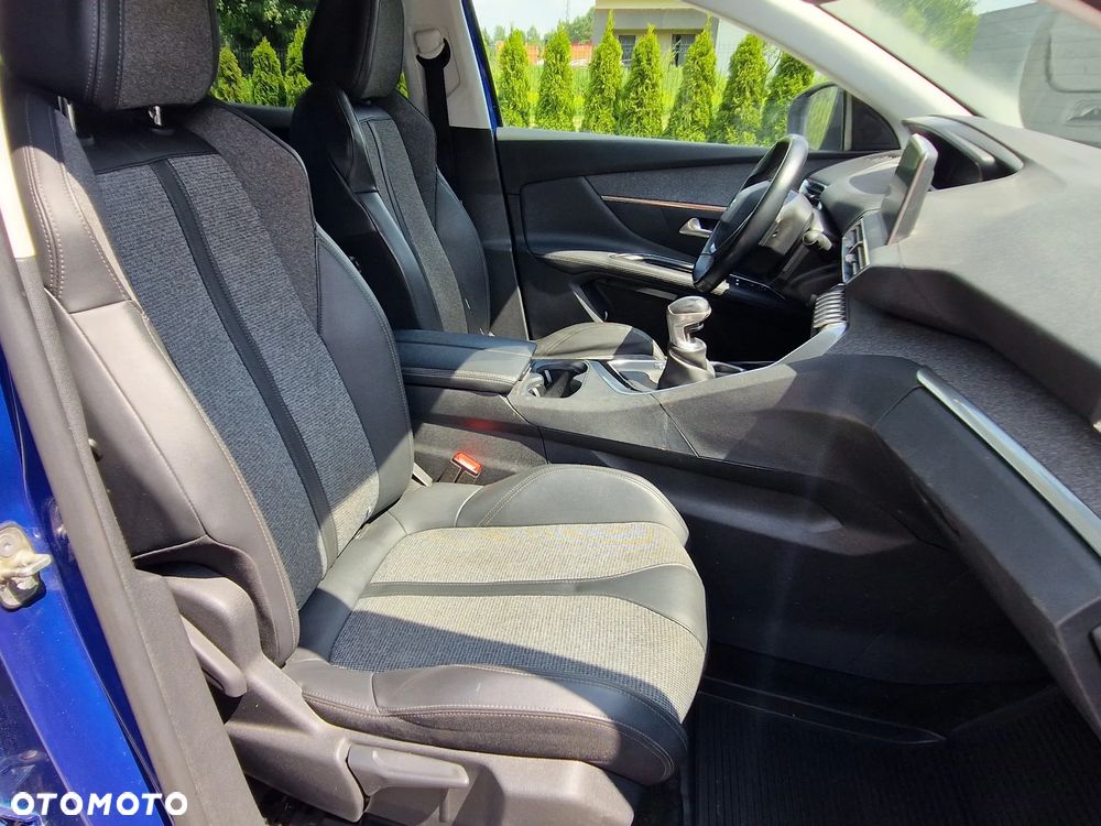 Peugeot 3008 - 24