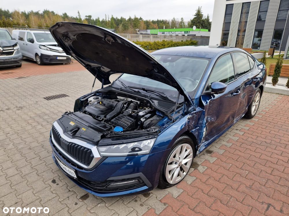 Skoda Octavia 1.5 TSI GPF ACT Ambition - 9