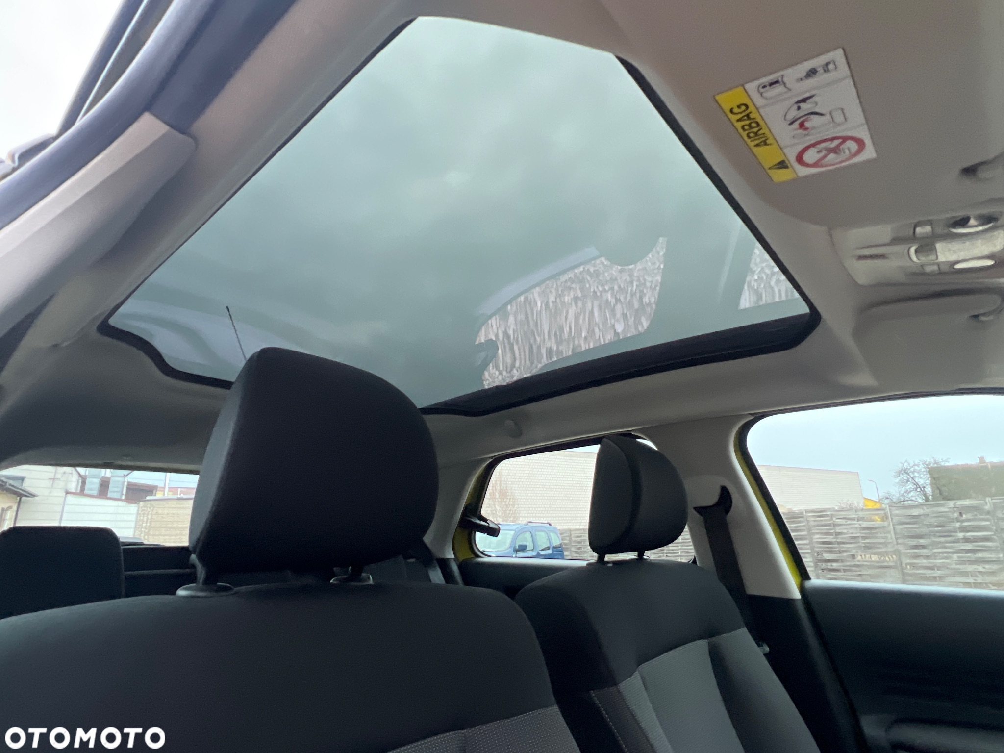 Citroën C4 Cactus - 27