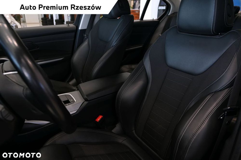 BMW Seria 3 318i Advantage - 8