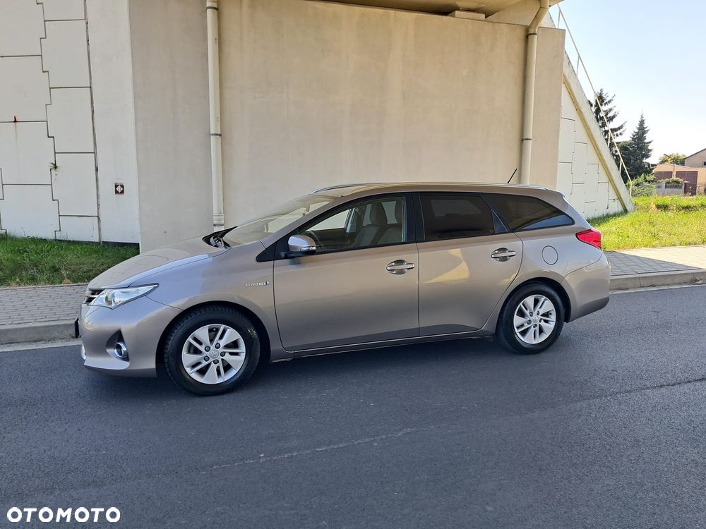 Toyota Auris - 4