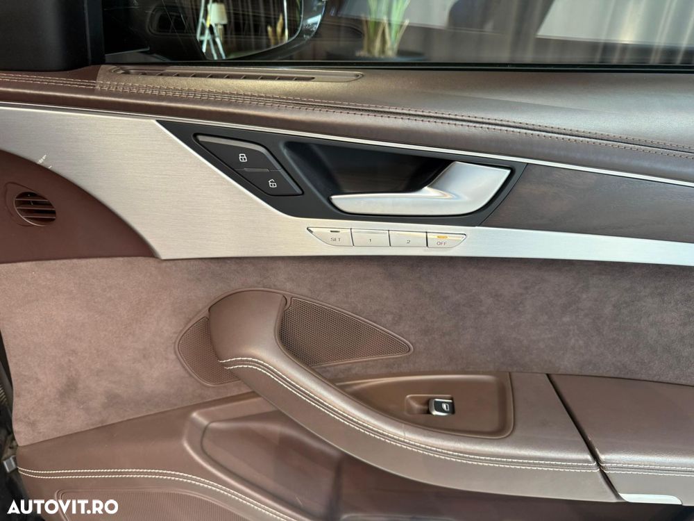 Audi A8 - 32