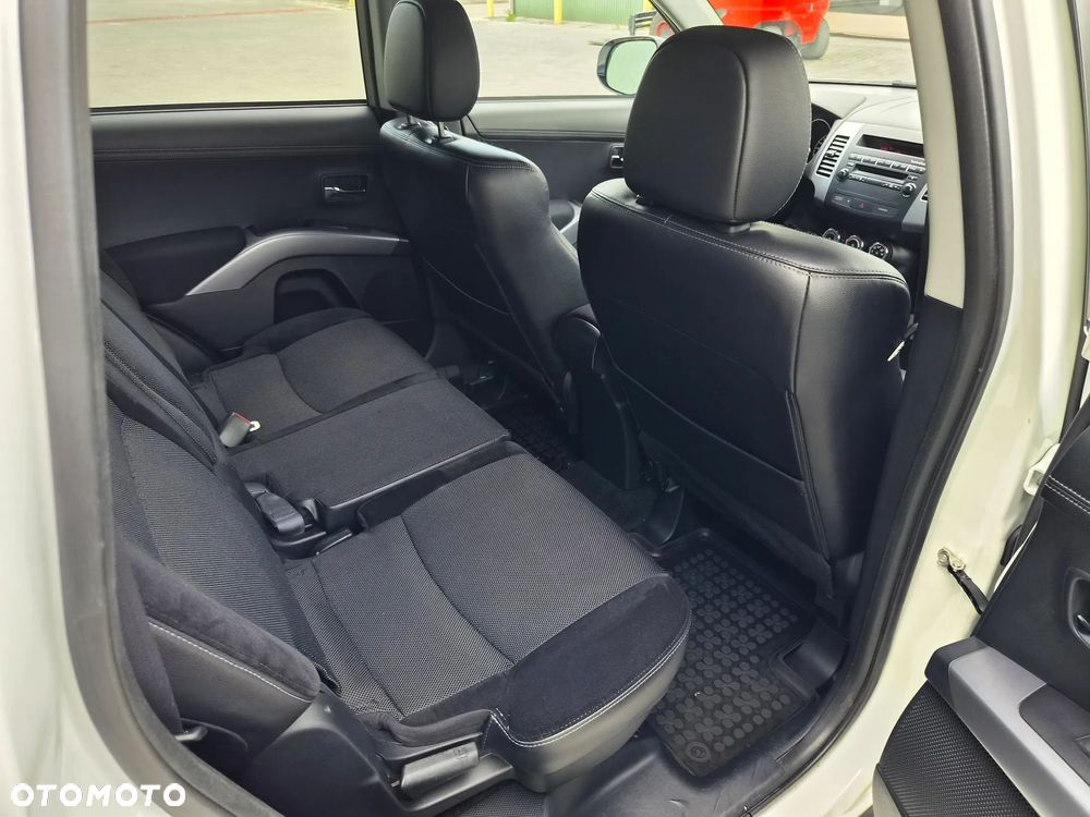 Mitsubishi Outlander 2.2 DI-D 4WD TC-SST Intense - 7
