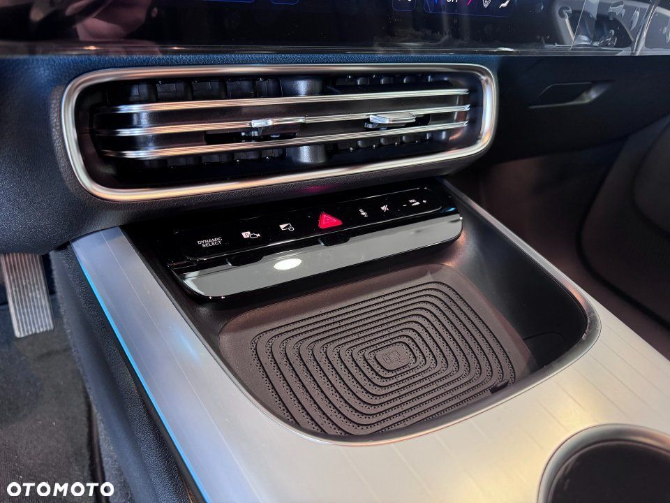 Mercedes-Benz CLA - 10