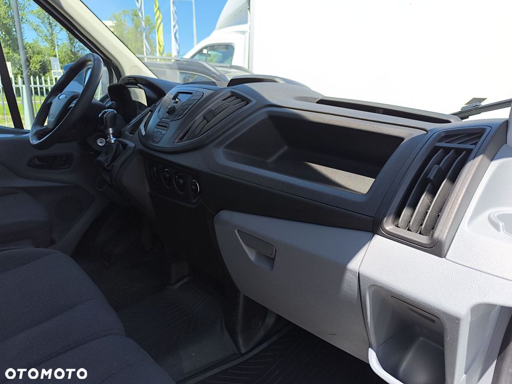 Ford transit - 26