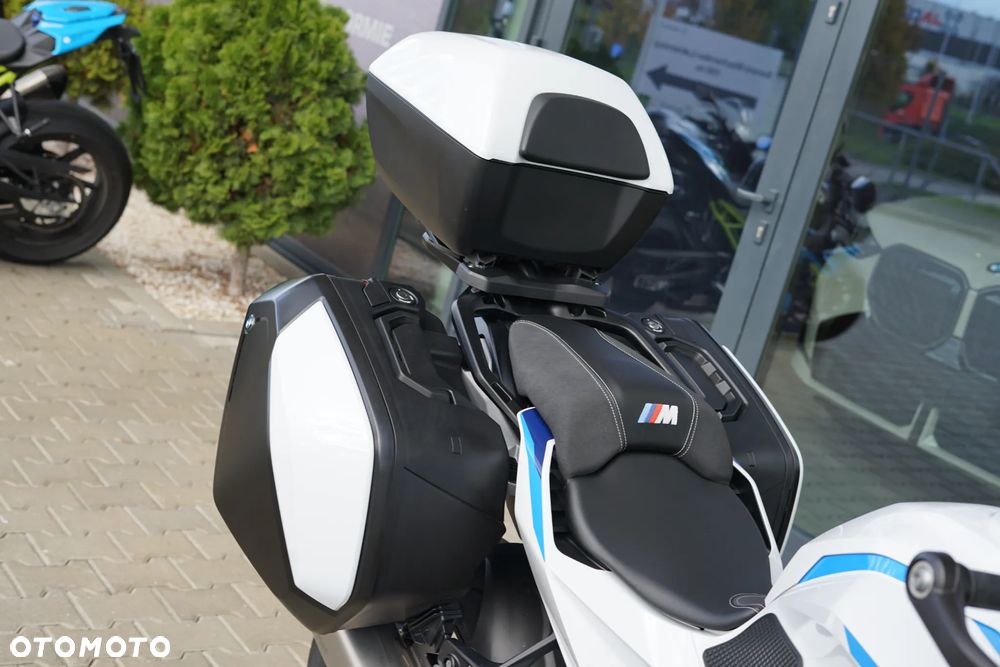 BMW S - 17