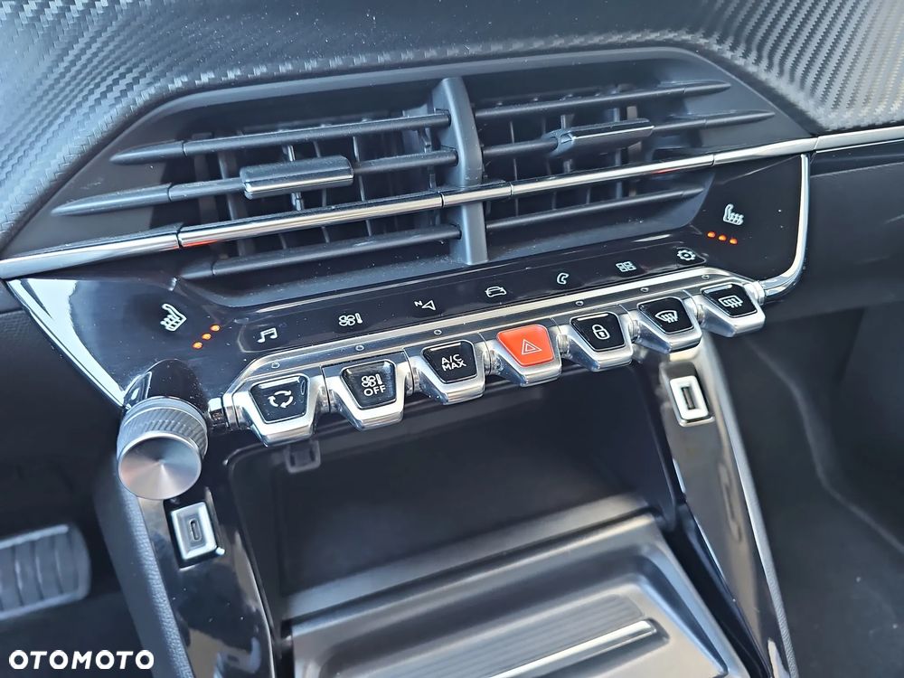 Peugeot 2008 1.2 PureTech Allure Pack S&S EAT8 - 21