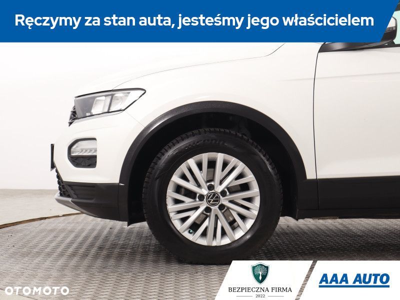 Volkswagen T-Roc - 17