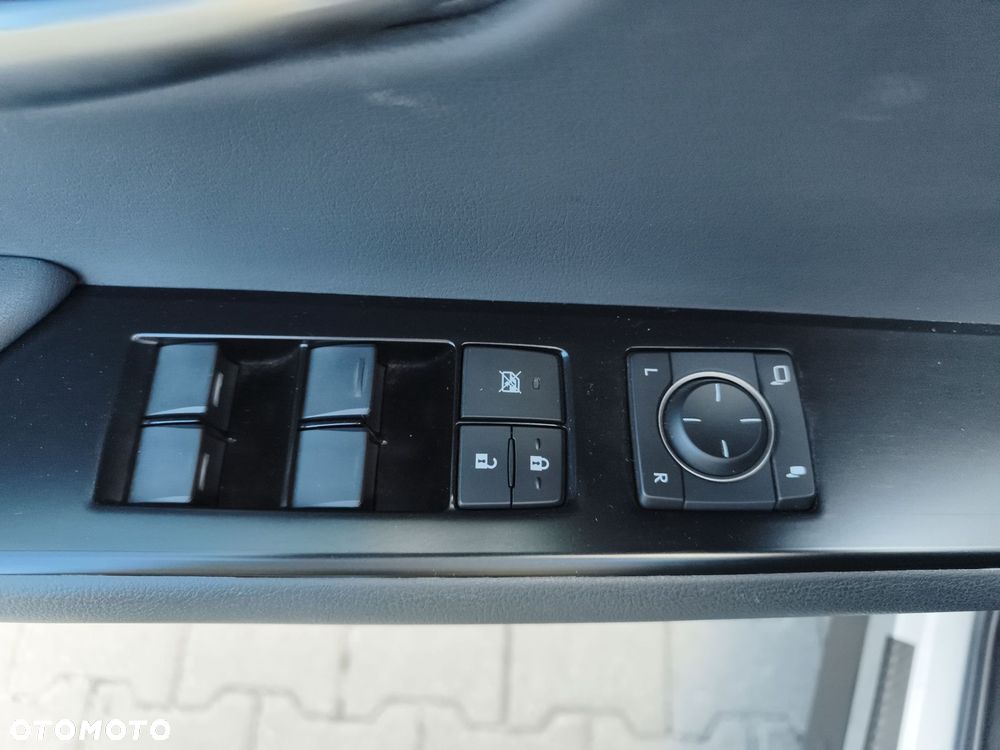 Lexus UX 200 GPF F Sport Design 2WD - 20