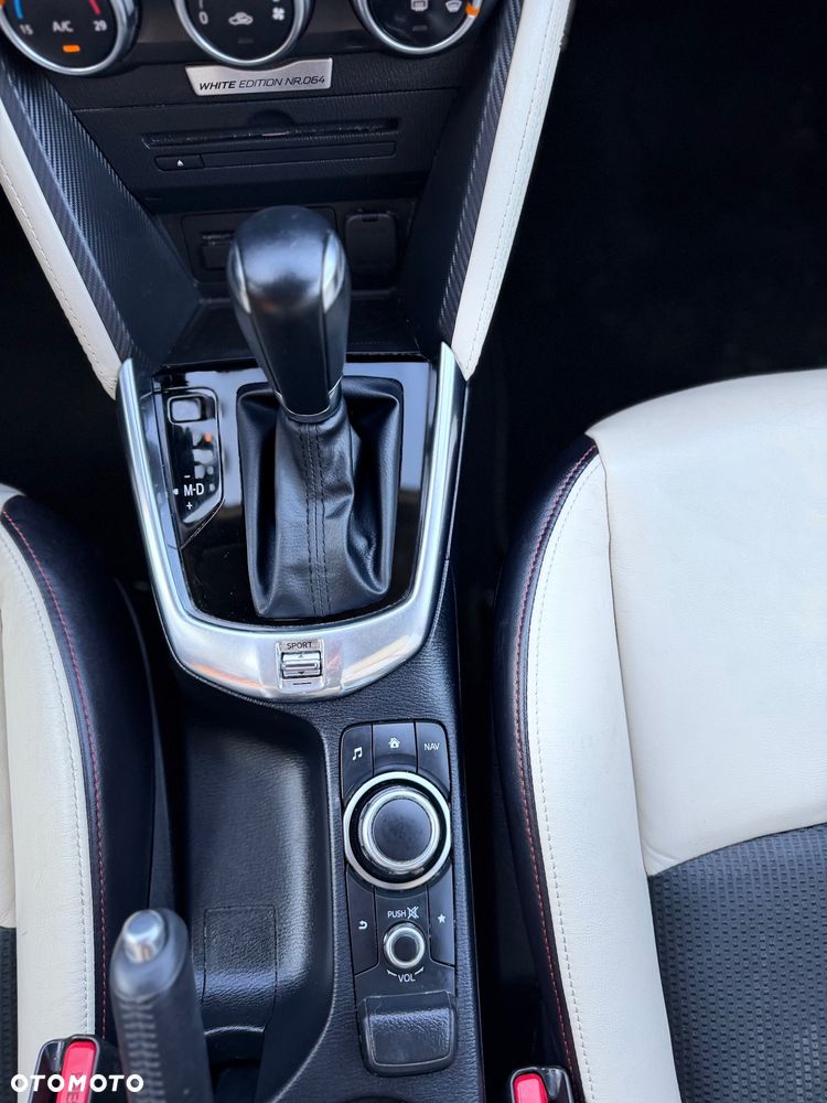 Mazda 2 SKYACTIV-G 90 White Edition - 18