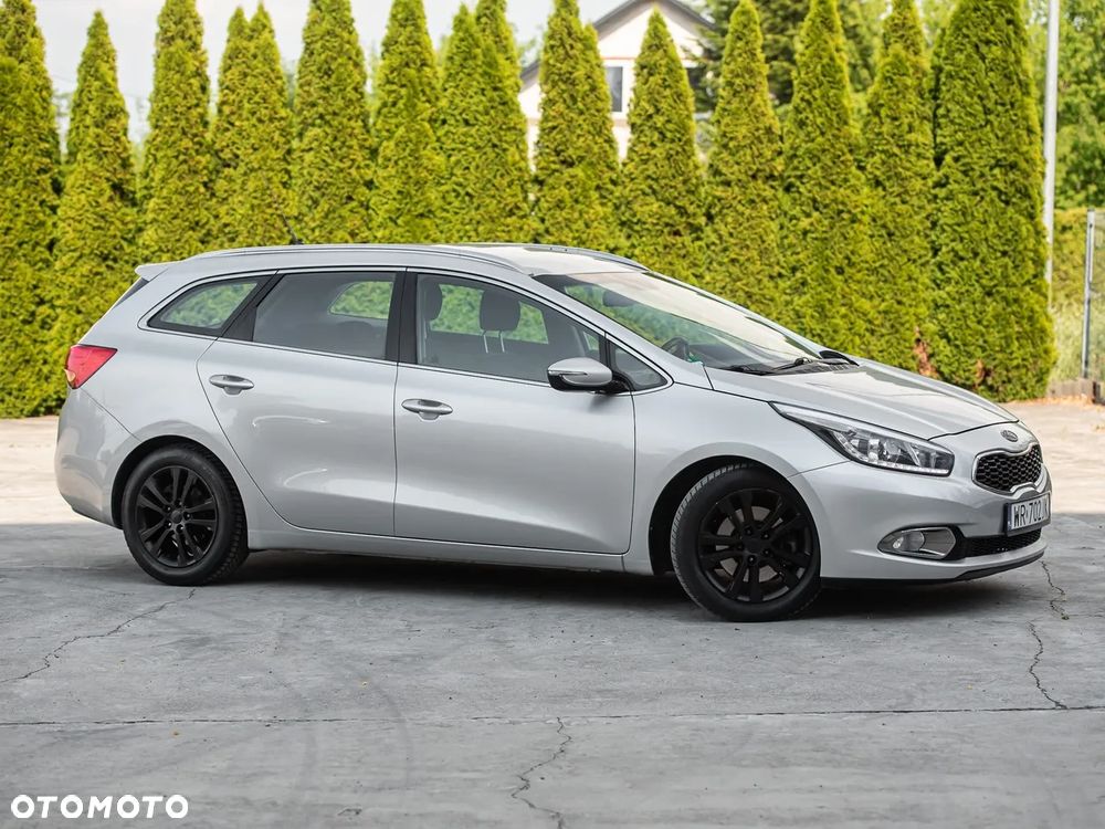 Kia Ceed 1.6 CRDi 128 Spirit - 10