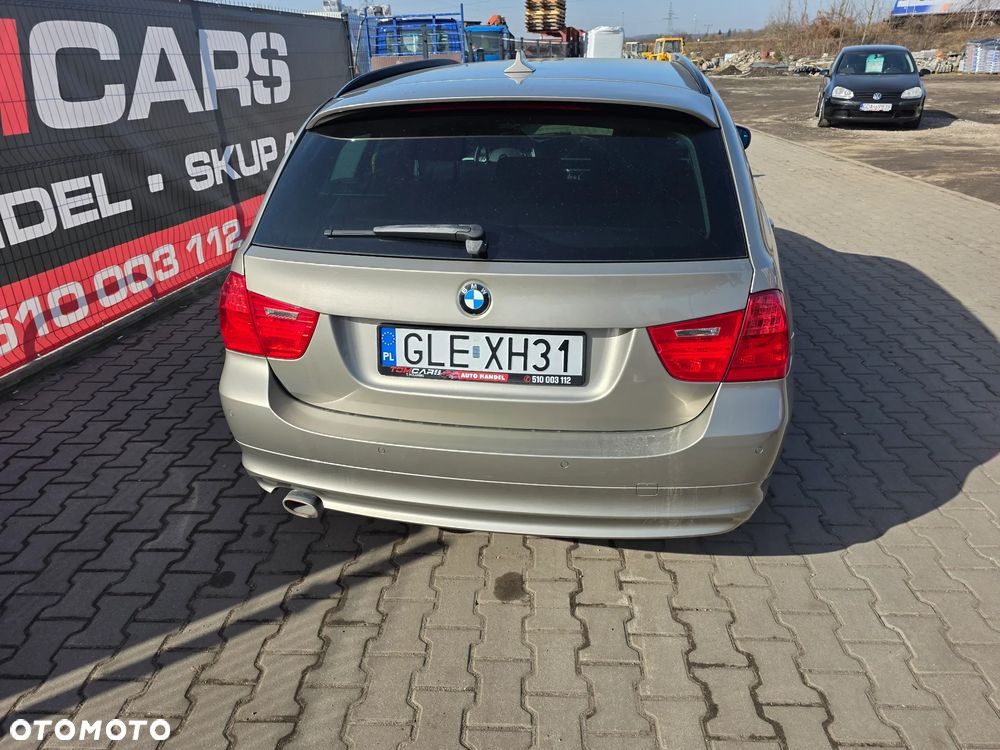 BMW Seria 3 320d xDrive DPF Edition Sport - 18