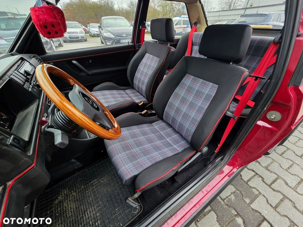 Volkswagen Jetta 1.3 GL - 9