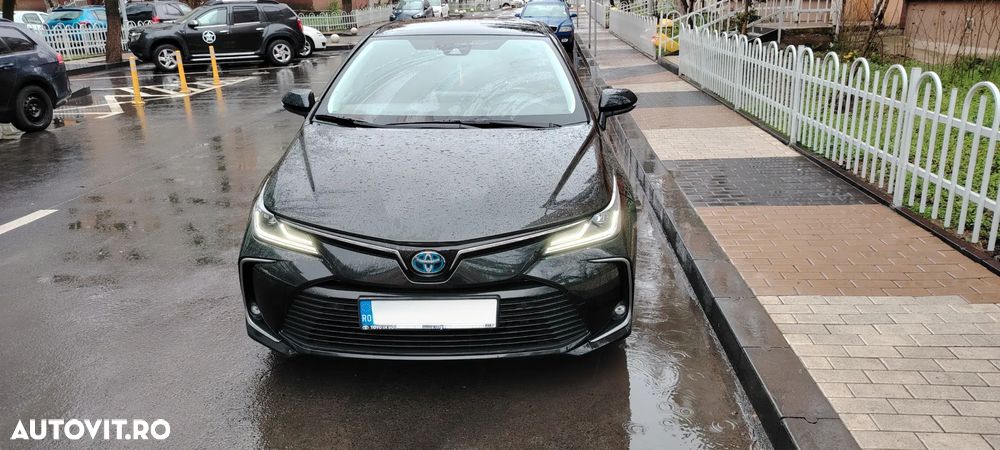 Toyota Corolla 1.8 HSD Dynamic - 3