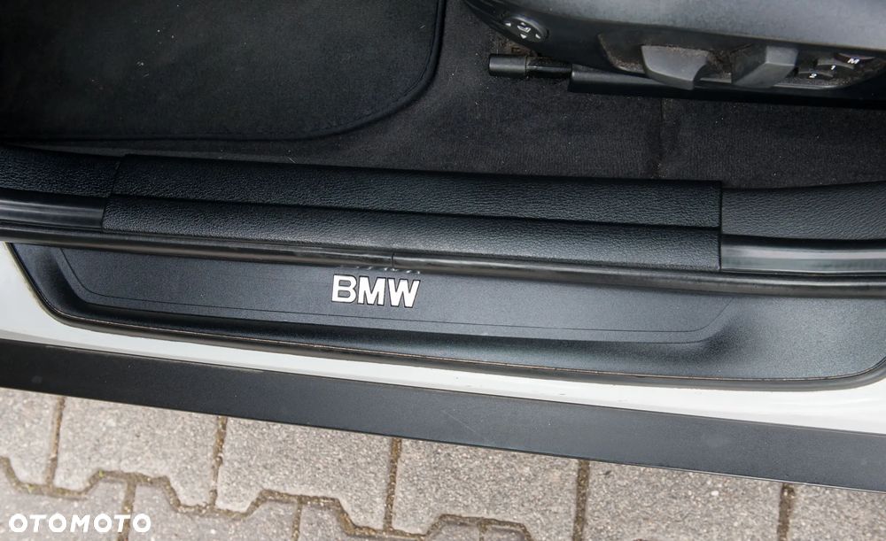 BMW X1 xDrive28i - 25