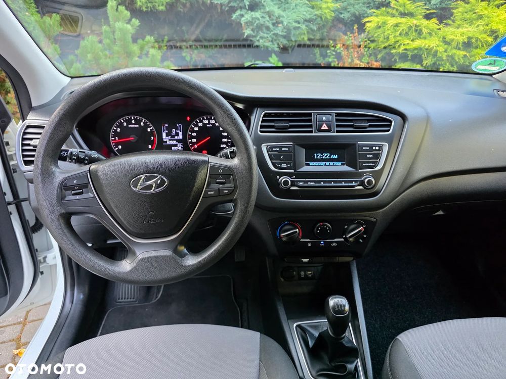 Hyundai i20 blue 1.2 Classic - 25