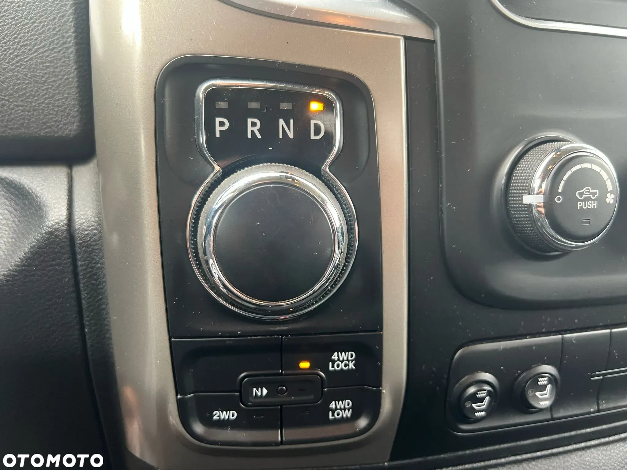 RAM 1500 5.7 Crew Cab Laramie - 14