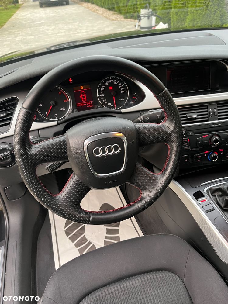 Audi A4 Limousine - 20