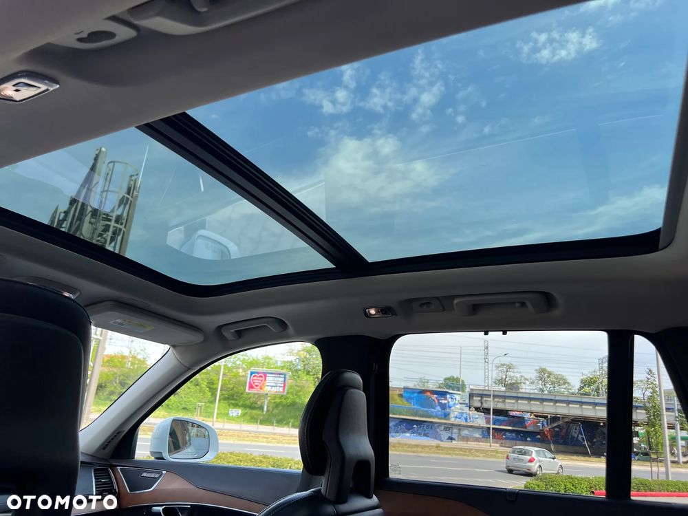 Volvo XC 90 T8 AWD Recharge Geartronic Inscription Edition - 17