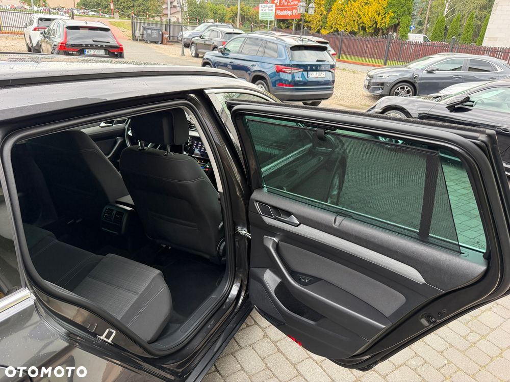 Volkswagen Passat 1.5 TSI EVO Elegance - 21