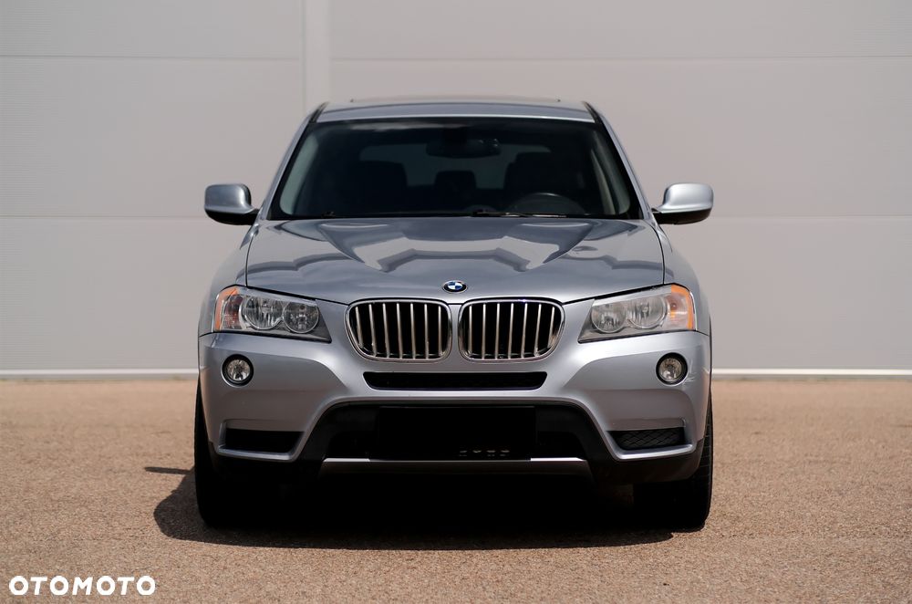 BMW X3 28i xDrive - 1