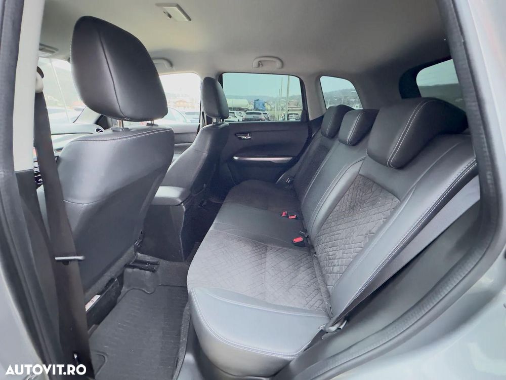 Suzuki Vitara 1.4 Boosterjet MHEV Passion - 15