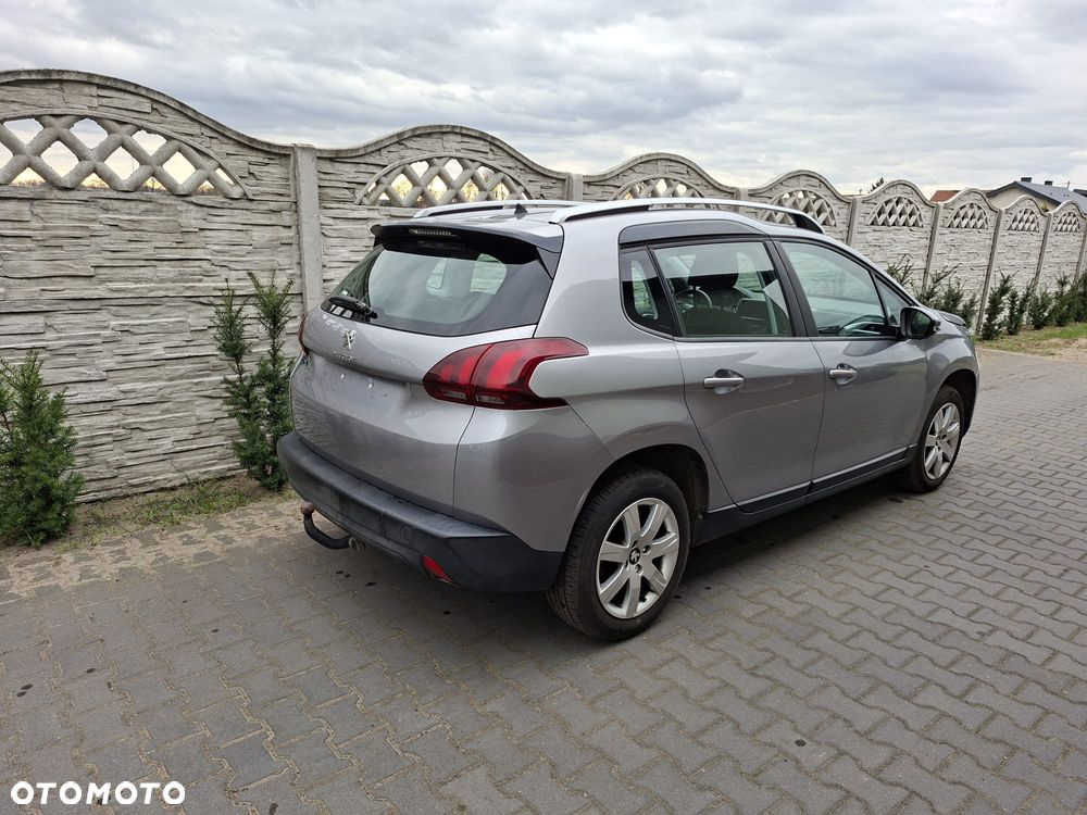 Peugeot 2008 BlueHDi 100 STOP & START Style - 7