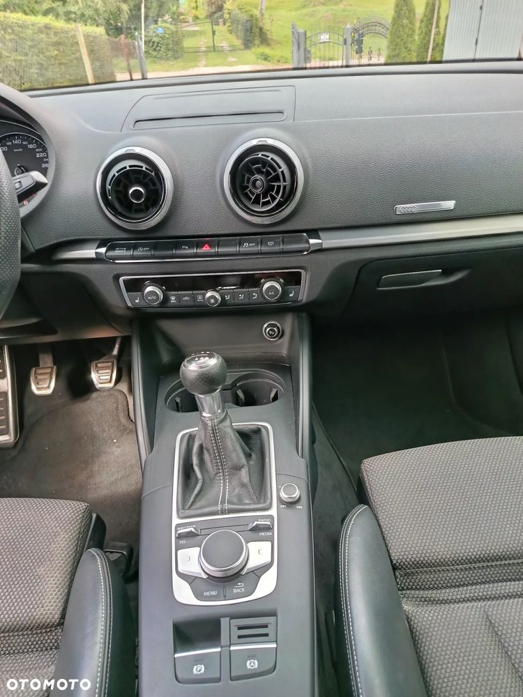 Audi A3 Sportback - 12