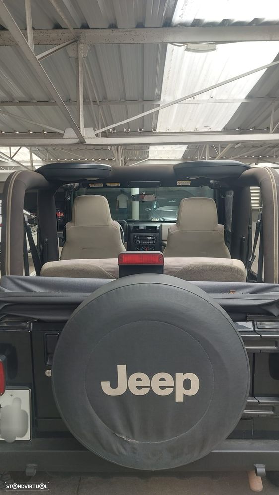 Jeep Wrangler 2.4 - 7