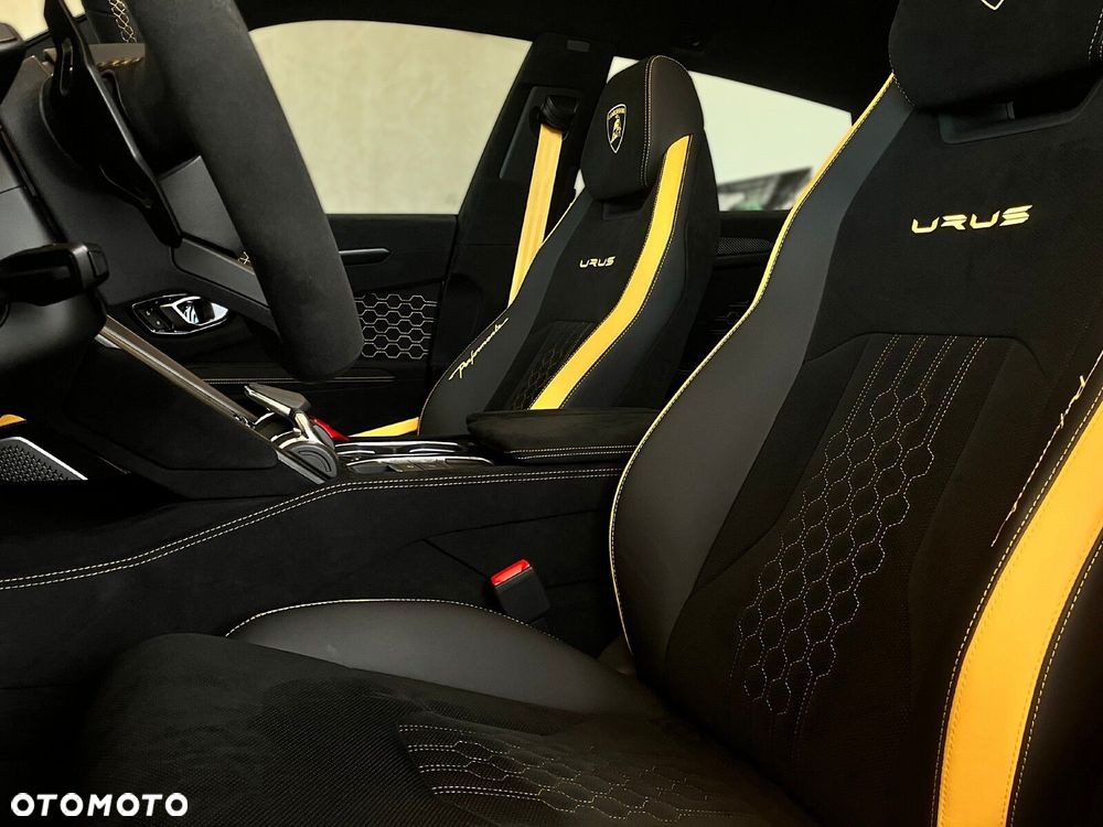 Lamborghini Urus - 10