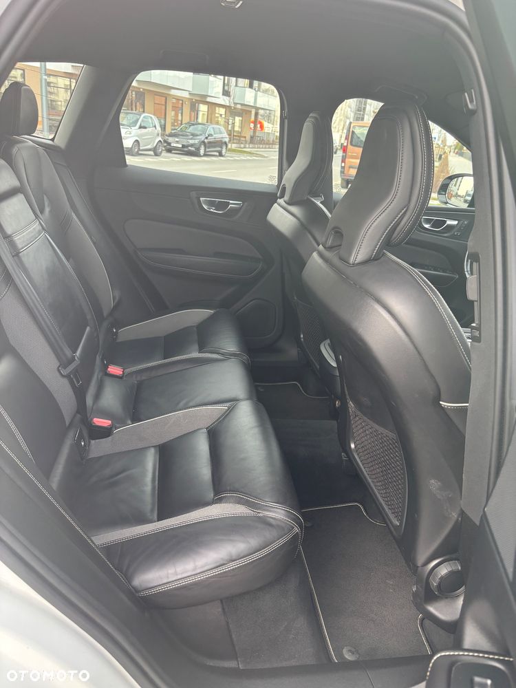 Volvo XC 60 B4 D AWD R-Design - 7