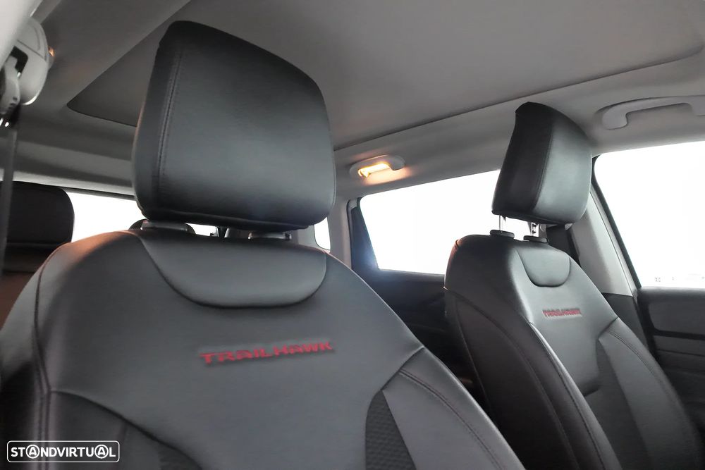 Jeep Compass 1.3 TG Trailhawk - 12