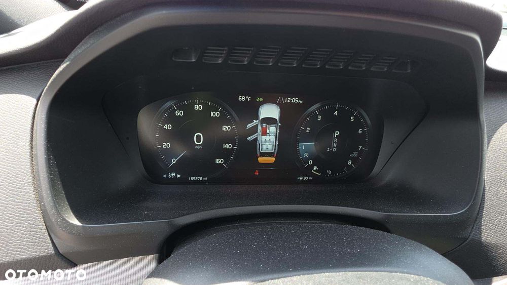 Volvo XC 90 - 23