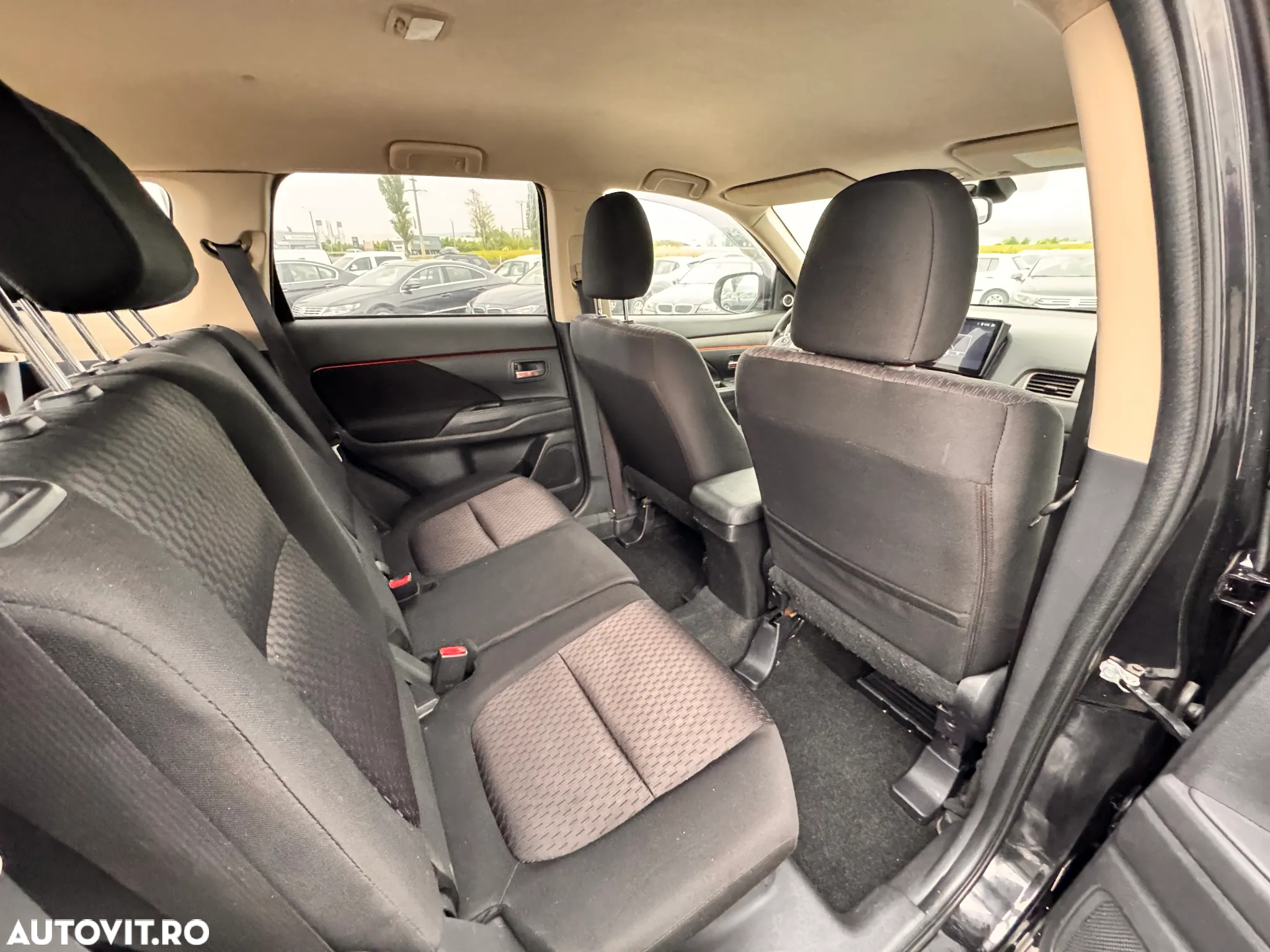 Mitsubishi Outlander 2.2 DI-D AS&G 6MT 4WD Invite A01 - 18