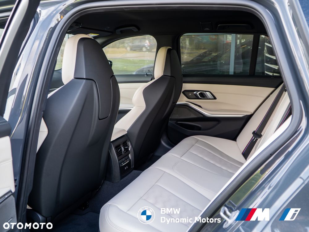 BMW M3 Competition M xDrive - 27