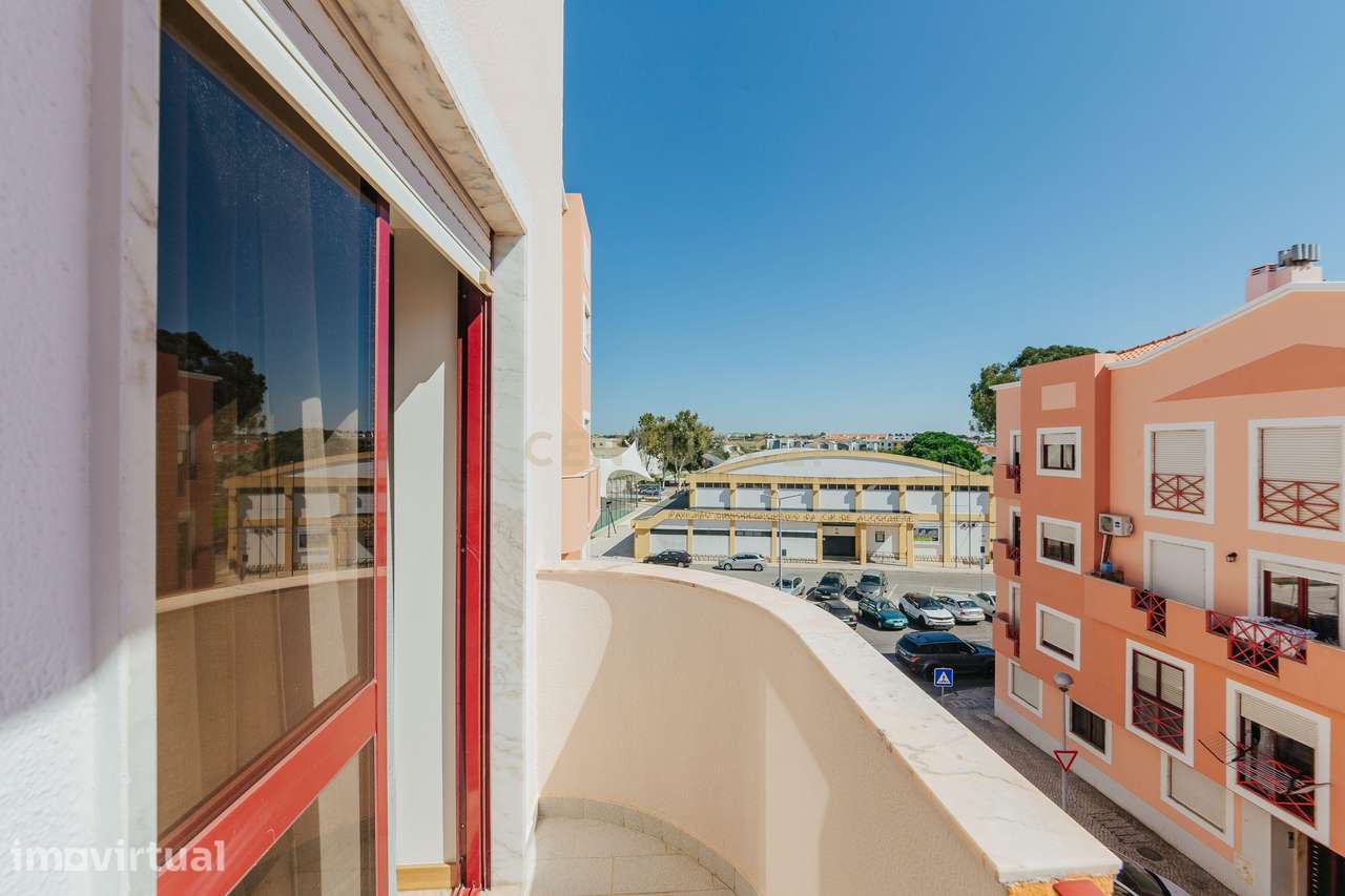 Exclusivo Apartamento T2 com Sótão perto do Rio em Alcochete - Grande imagem: 4/16