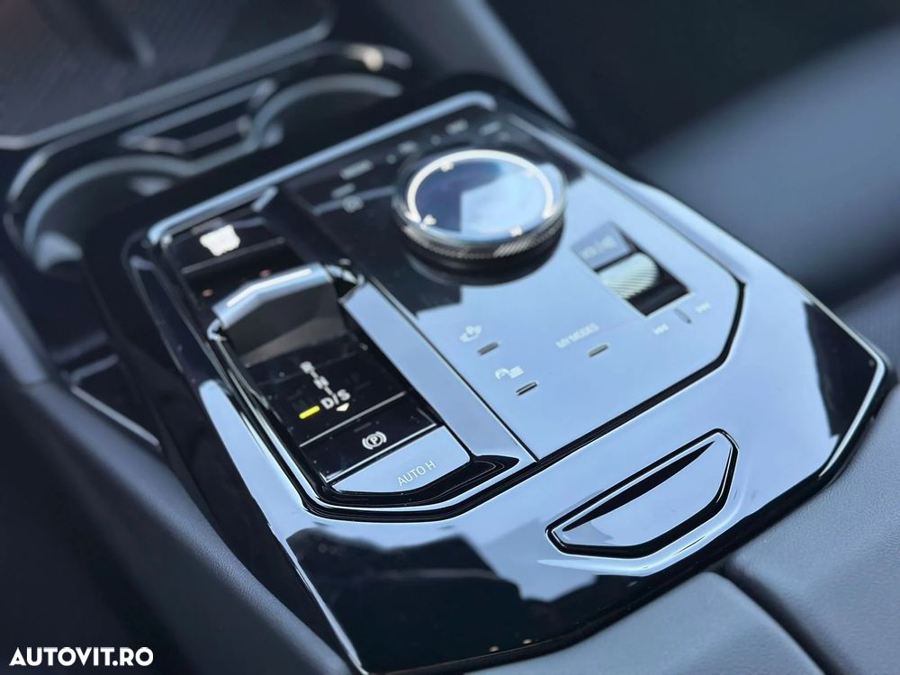 BMW Seria 5 520d xDrive Aut. M Sport Edition - 13