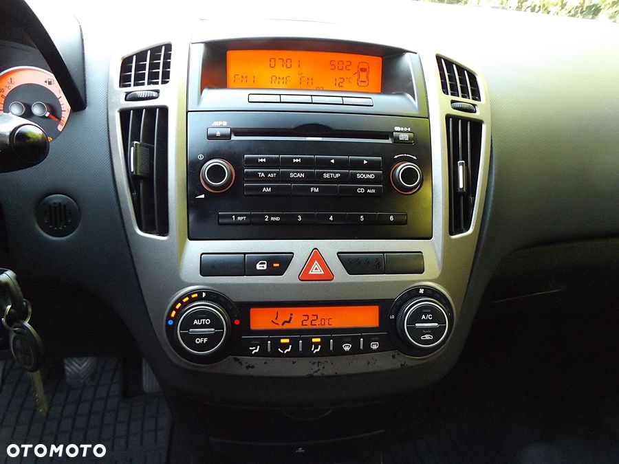 Kia Ceed - 16